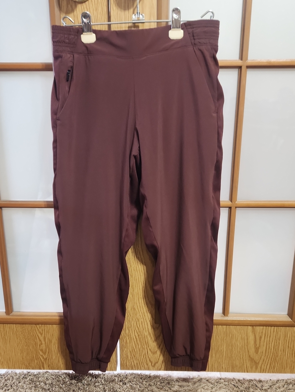 Athleta Burgundy Brooklyn Lined Jogger Pants Size 6p